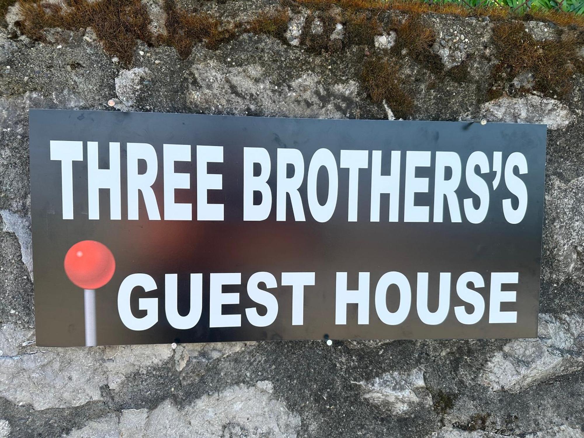 Three Brothers Široka Екстериор снимка
